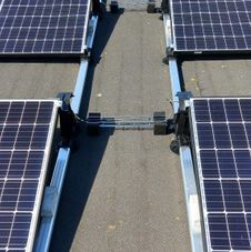 grote zonnepaneel installatie